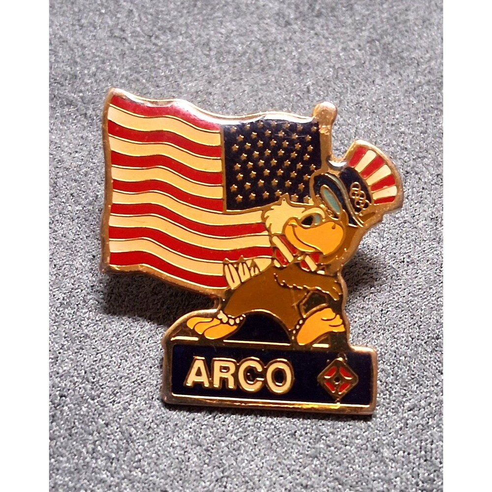 Vintage ARCO USA Flag Eagle Olympics Enamel Lapel Pin Gold Tone Gas Oil Badge